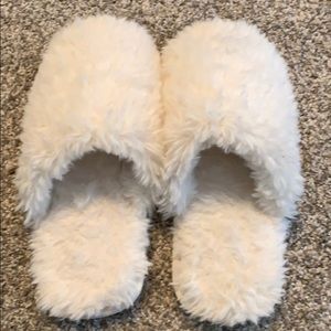 GAP Fuzzy houses shoes M 7/8